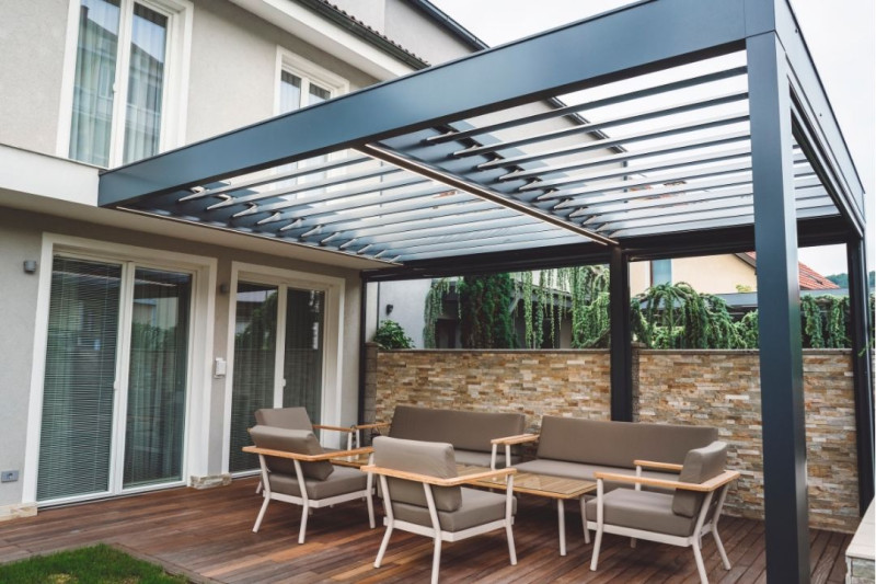 Terrasse mit Überdachung